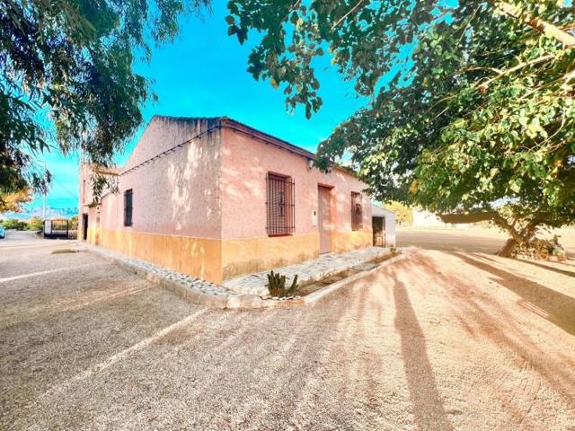 Casa con terreno en venta en Callosa de Segura, CTRA. CALLOSA - CATRAL photo 0