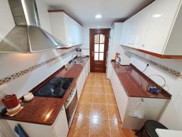 Piso en venta en Alzira, Avenida santos patronos photo 0