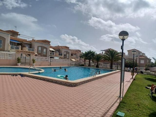 Apartamento en venta en Torrevieja photo 0