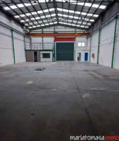 Nave industrial en venta en Loiu, Loiu photo 0