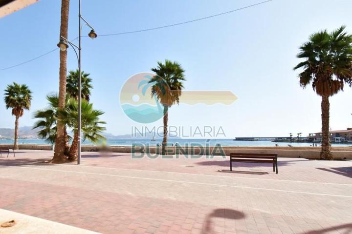 Local comercial en venta en Puerto de Mazarrón, Paseo photo 0