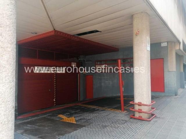 Parking en venta en Barcelona, Les Corts photo 0