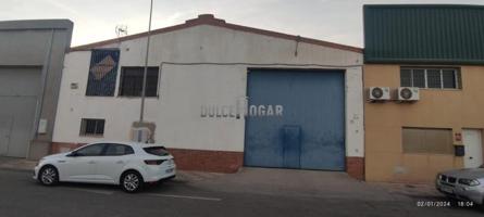 Nave industrial en venta en Málaga, Hipercor photo 0