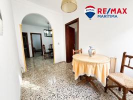 Piso en venta en Estepona photo 0