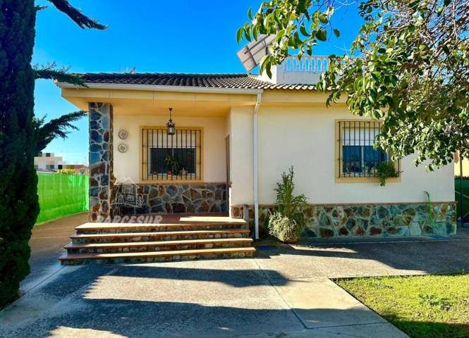 Casa con terreno en venta en Córdoba, La Golondrina photo 0