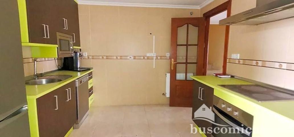 Duplex en venta en Linares, Paseo Virgen de Linarejos, 23700 photo 0