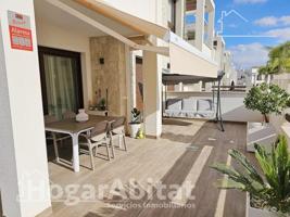 Piso en venta en Torrevieja, Lago jardin photo 0