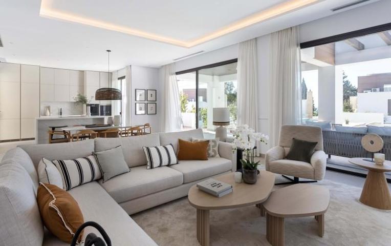 Chalet en venta en Marbella, Marbella photo 0