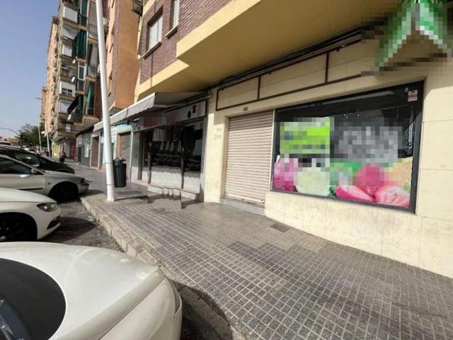 Local comercial en venta en Badajoz, Autopista photo 0