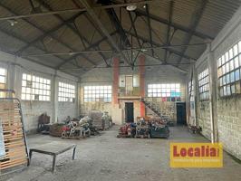 Nave industrial en alquiler en Torrelavega photo 0