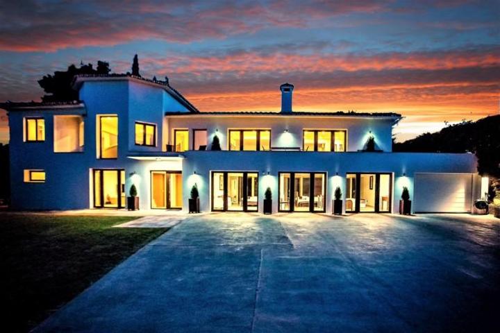 Chalet en alquiler en San Pedro de Alcántara photo 0