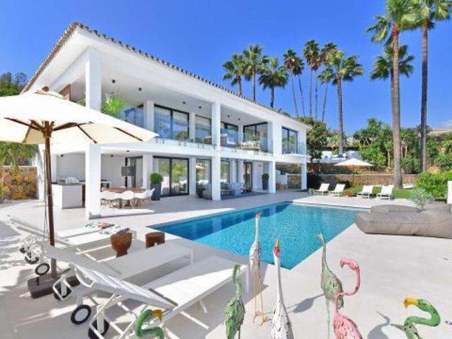 Chalet en alquiler en Marbella, Nueva Andalucia - Las Brisas photo 0