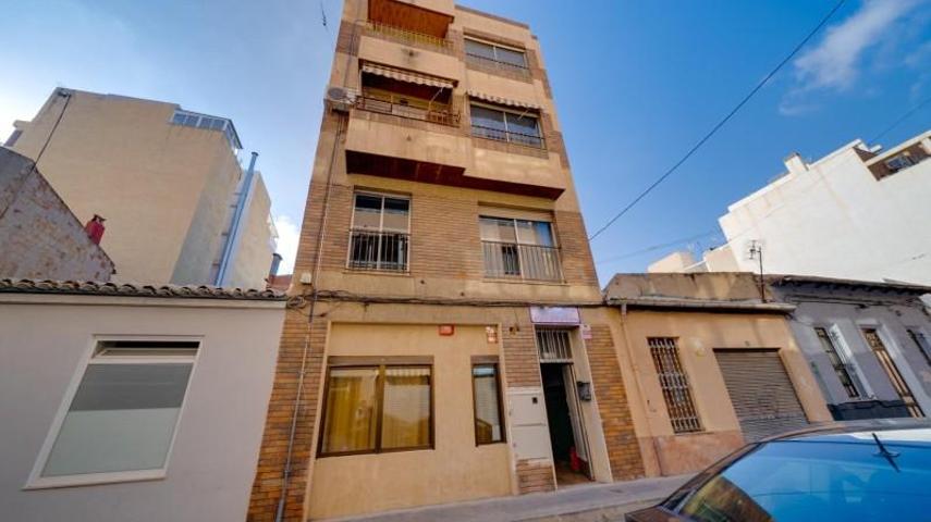 Edificio en venta en Alicante, Altozano photo 0