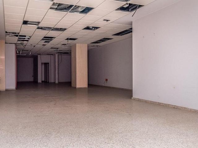 Local comercial en venta en El Vendrell, Barri de frança photo 0