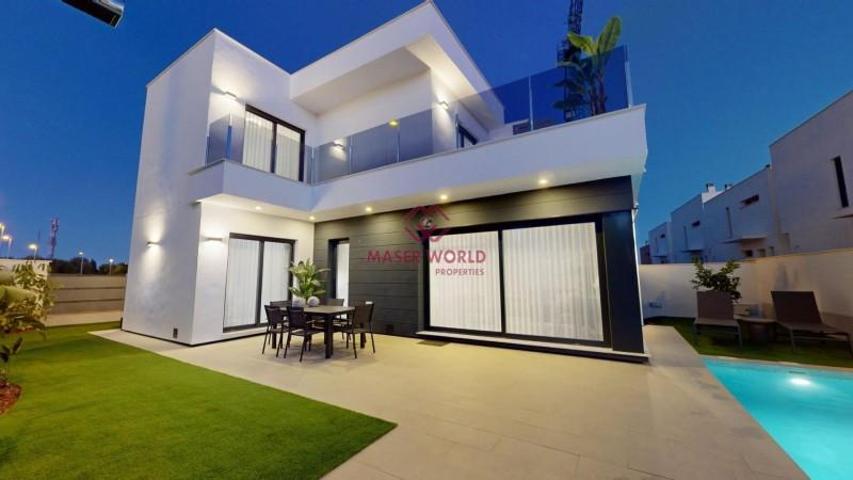 Chalet en venta en San Javier, Roda Golf photo 0