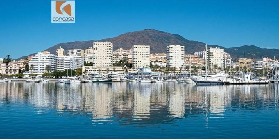 Apartamento en venta en Estepona, Estepona photo 0