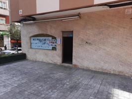 Local comercial en alquiler en Vigo, Povisa photo 0
