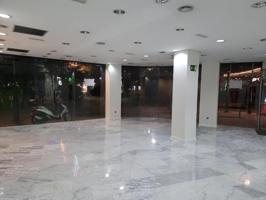 Local comercial en alquiler en Vigo, Plaza Independencia photo 0