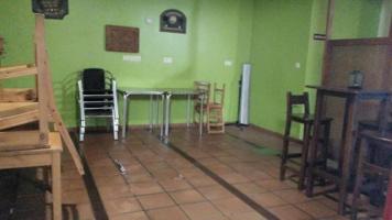 Local comercial en venta en Vigo, Matamá photo 0