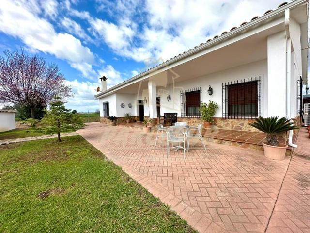 Casa con terreno en venta en Córdoba, Encinarejo photo 0