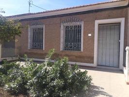 Casa en venta en Los Montesinos, La Herada photo 0