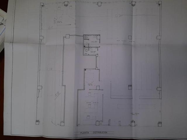 Local comercial en venta en Vigo, Calvario photo 0