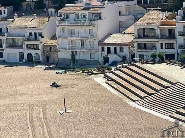 Casa en venta en Begur, Sa Riera photo 0