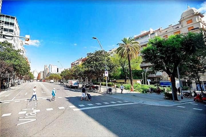 Piso en venta en Barcelona, Les Tres Torres photo 0