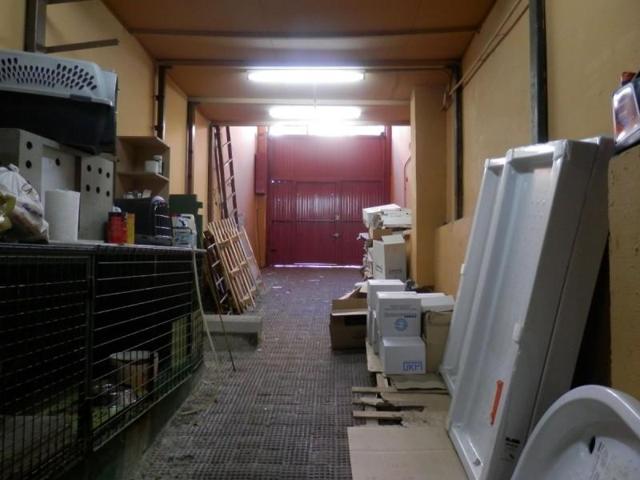 Local comercial en venta en Madrid, Ascao photo 0