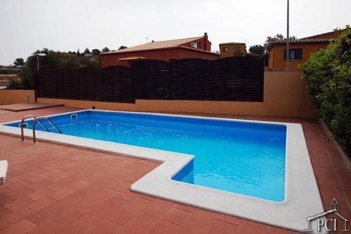 Chalet en venta en Begur, Urbanizacion photo 0