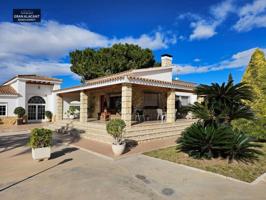 Chalet en venta en Elche, Perleta photo 0