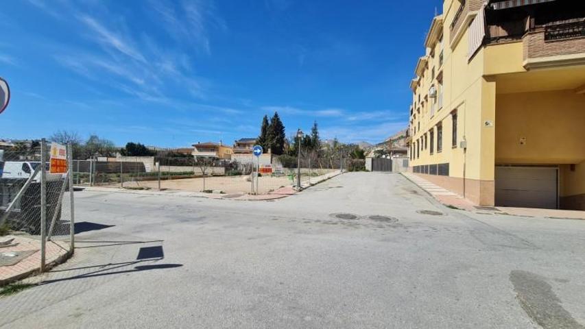 Terreno en venta en Atarfe, Paseo de la redonda photo 0