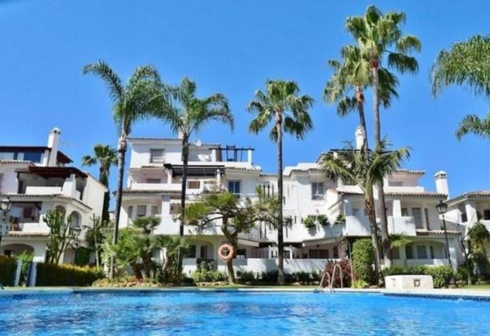 Planta baja en venta en Marbella, Nueva Andalucia - Los Naranjos photo 0