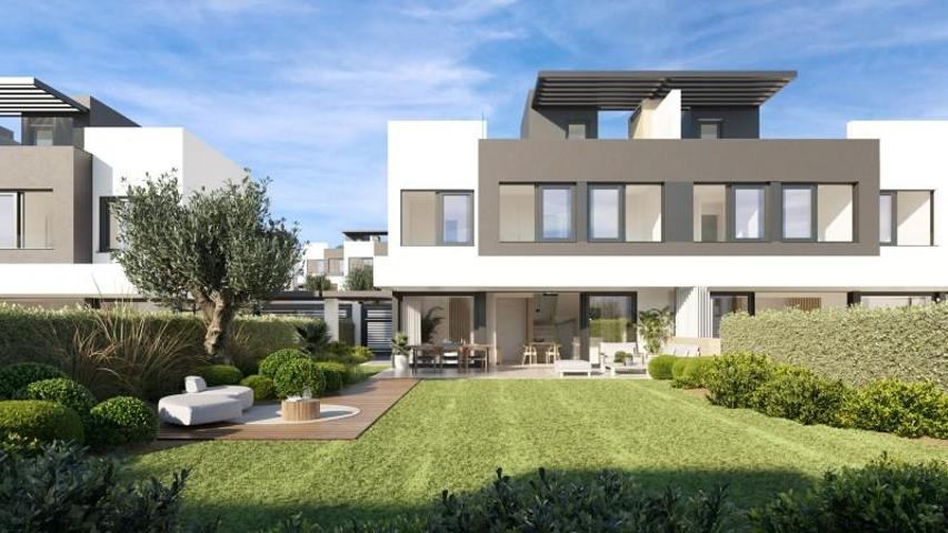 Adosada en venta en Estepona, Estepona East - Atalaya Golf photo 0