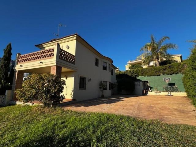 Chalet en venta en Marbella, Marbella - Huerta del Prado photo 0