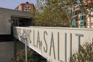 Edificio en venta en Badalona, La Salut - Lloreda photo 0