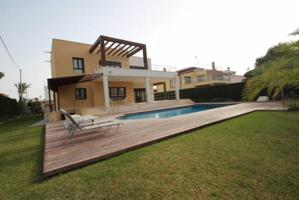 Chalet en venta en Orihuela Costa photo 0