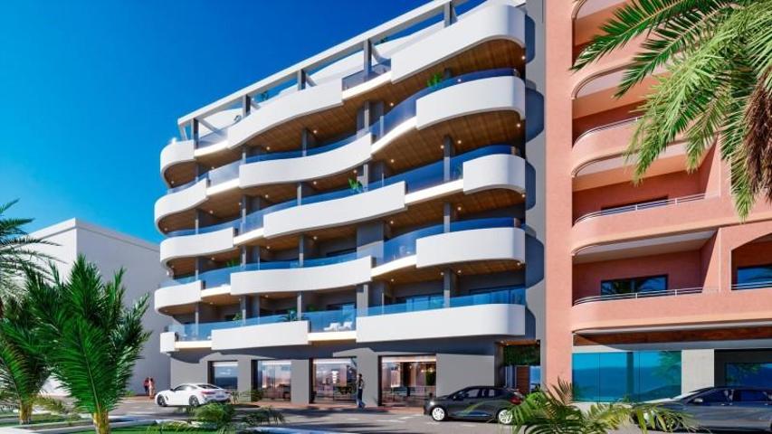 Apartamento en venta en Torrevieja, Playa del cura photo 0