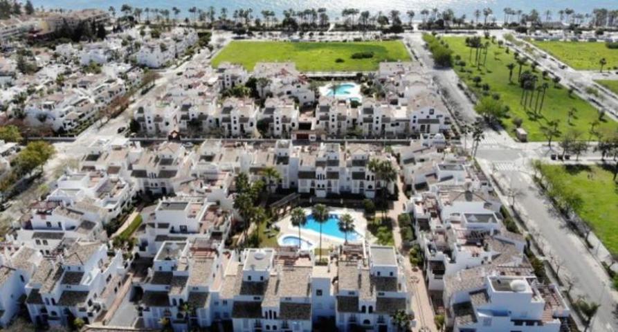 Apartamento en venta en San Pedro de Alcántara, Nueva Alcantara photo 0