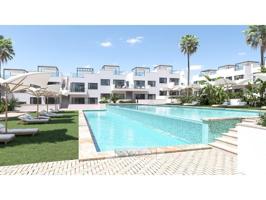 Apartamento en venta en Torrevieja, Los Balcones photo 0