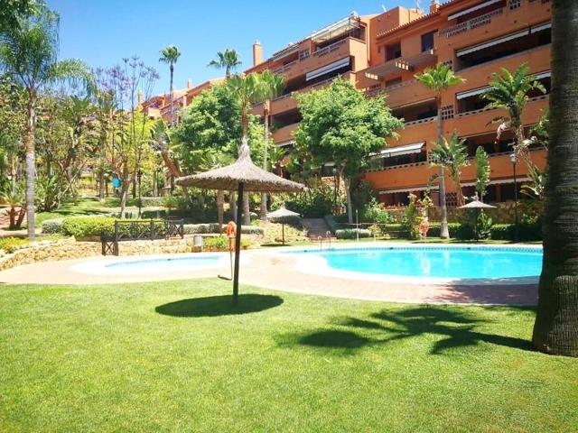 Apartamento en venta en Marbella, Marbella Golden Mile photo 0