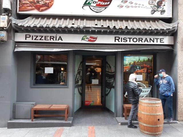 Local comercial en venta en Basauri, Basauri photo 0