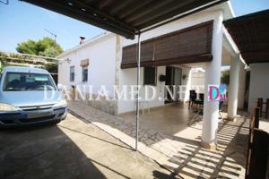 Chalet en venta en Denia, Deveses Playa photo 0