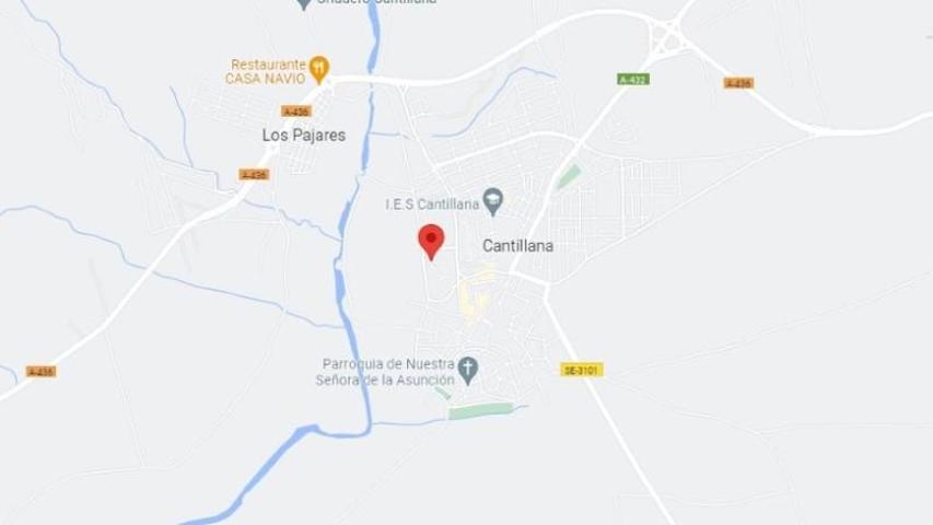 Garaje en venta en Cantillana, Andalucia photo 0