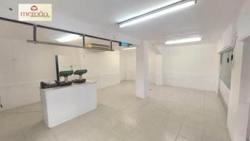 Local comercial en venta en Elche, Asilo - Pisos Azules photo 0