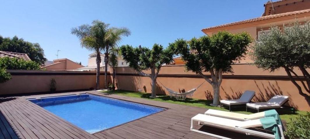 Chalet en venta en San Javier photo 0