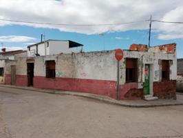 Adosada en venta en San Martín de Valdeiglesias, Casco urbano photo 0