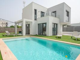 Chalet en venta en Santa Margalida photo 0
