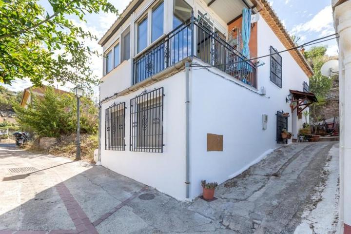 Casa en venta en Granada, Paseo de la bomba photo 0