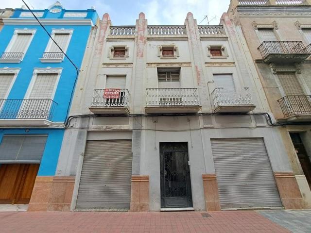 Casa en venta en Alzira, Zona Hort Dels Frares photo 0